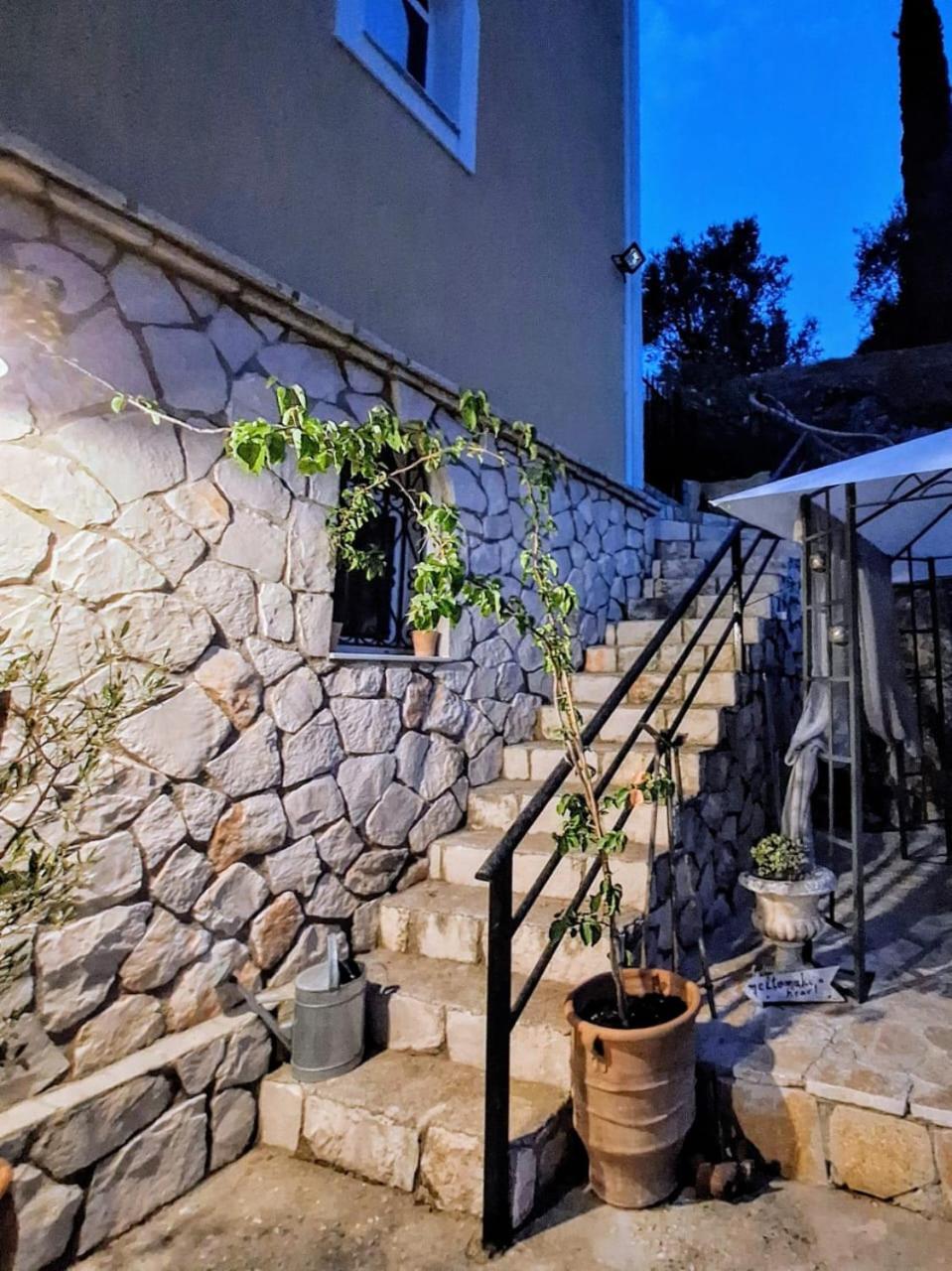 Appartamento Meltemaki Mouzákion Esterno foto